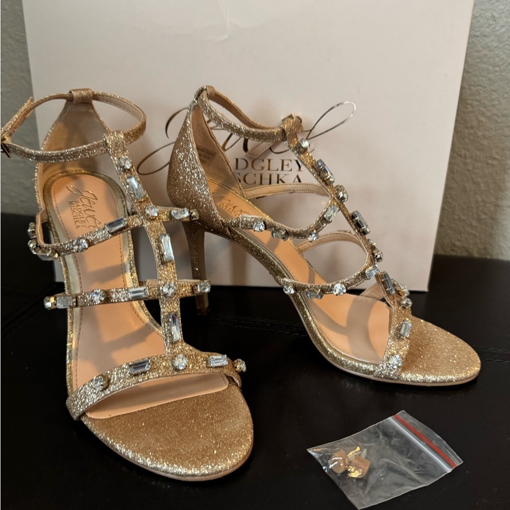 Badgley Mischka Adela Gold Strappy Heels Sz 6 - Picture 6 of 9